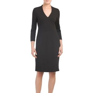 NWT Adrianna Papell Deep V-neck Solid Crepe Dress